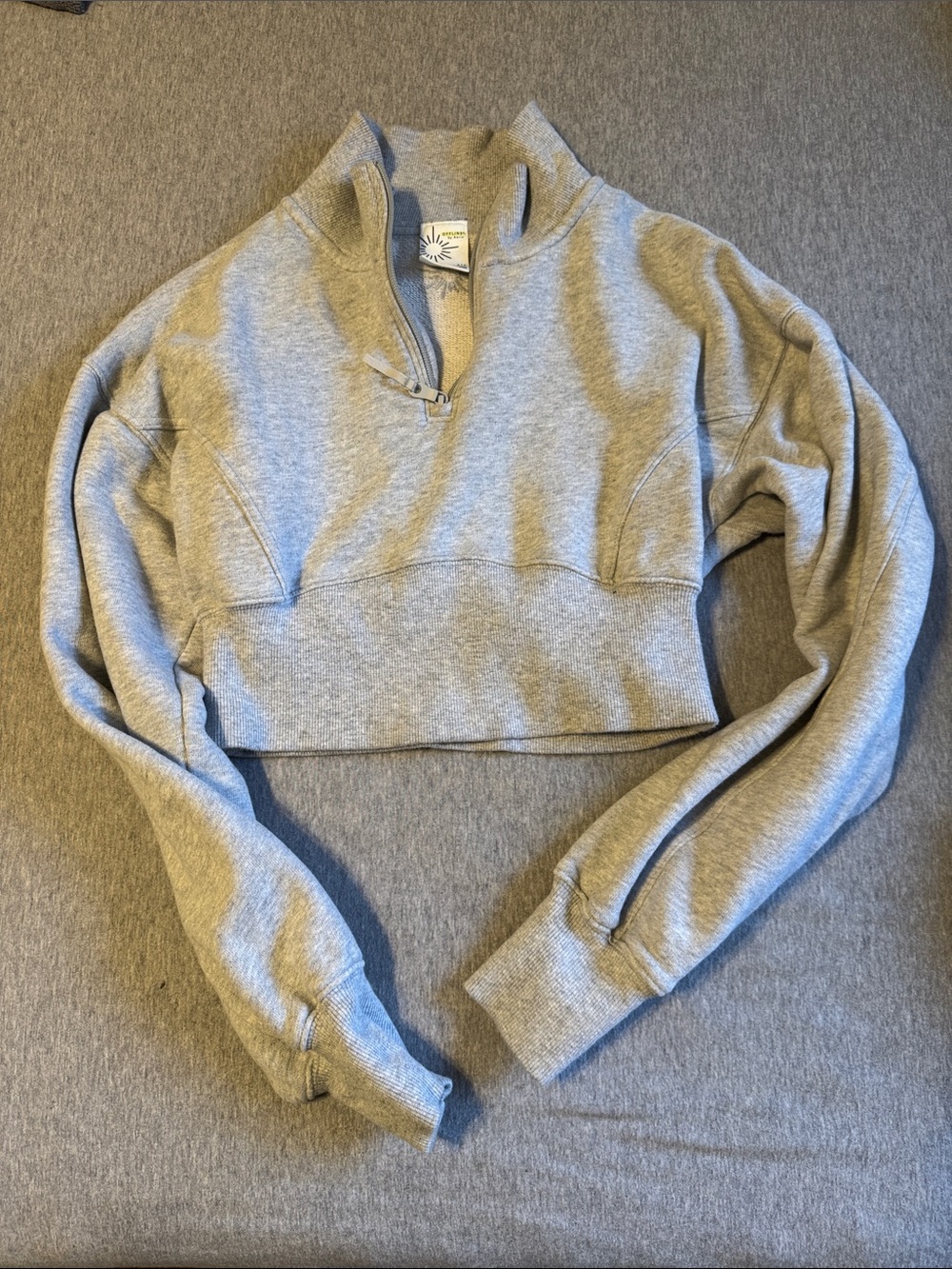 American Eagle Outfitters Gray Cropped Half-Zip Sweatshirt